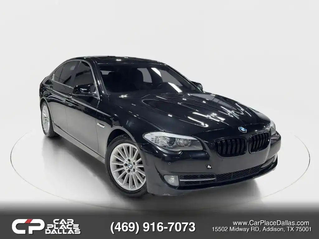 2011 BMW 5 Series 535i Sedan's photo