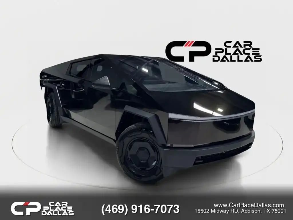 2025 Tesla Cybertruck Long Range's photo