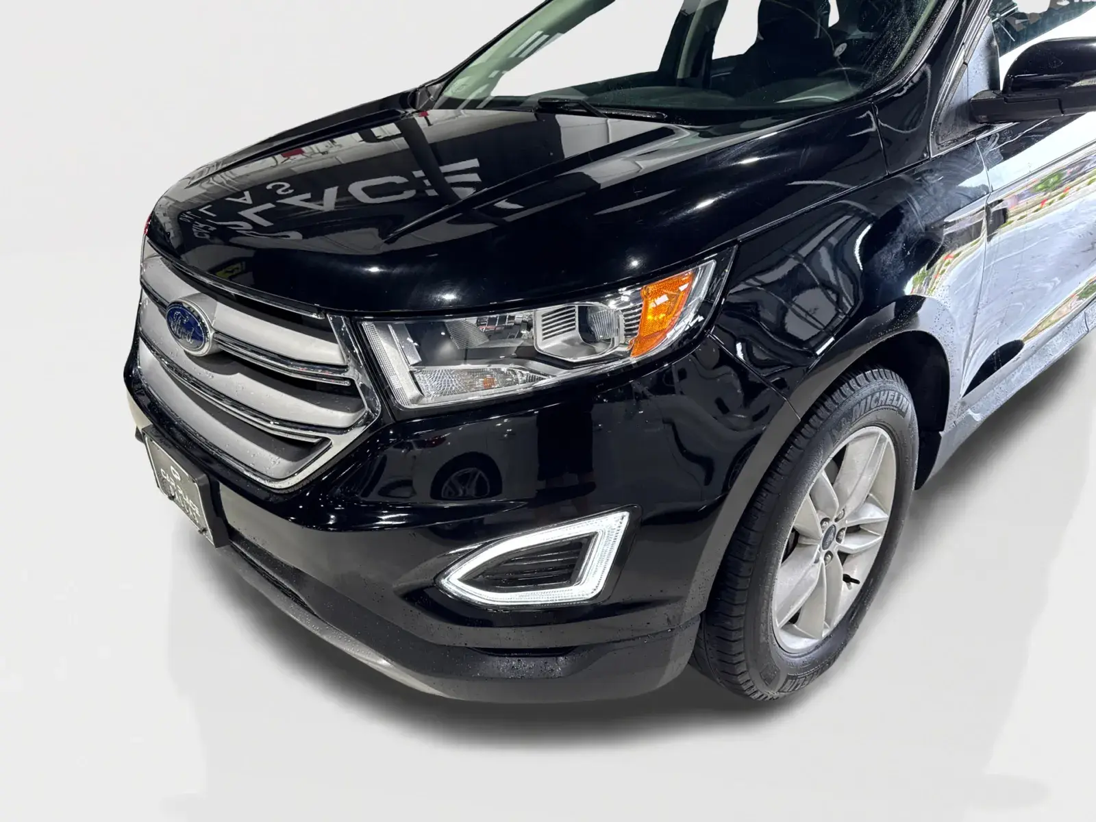 2017 Ford Edge SEL photo 3