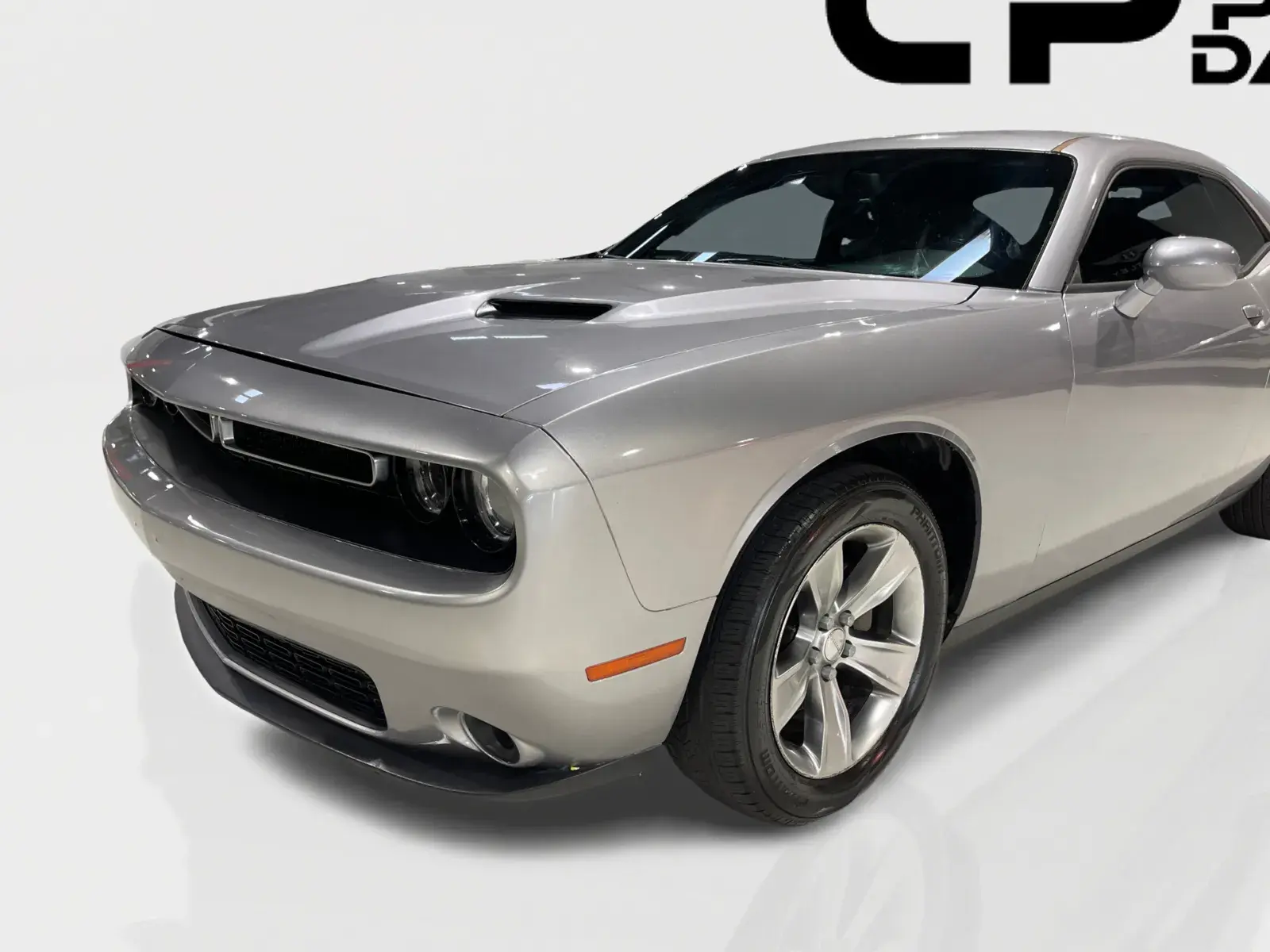 2016 Dodge Challenger SXT photo 4