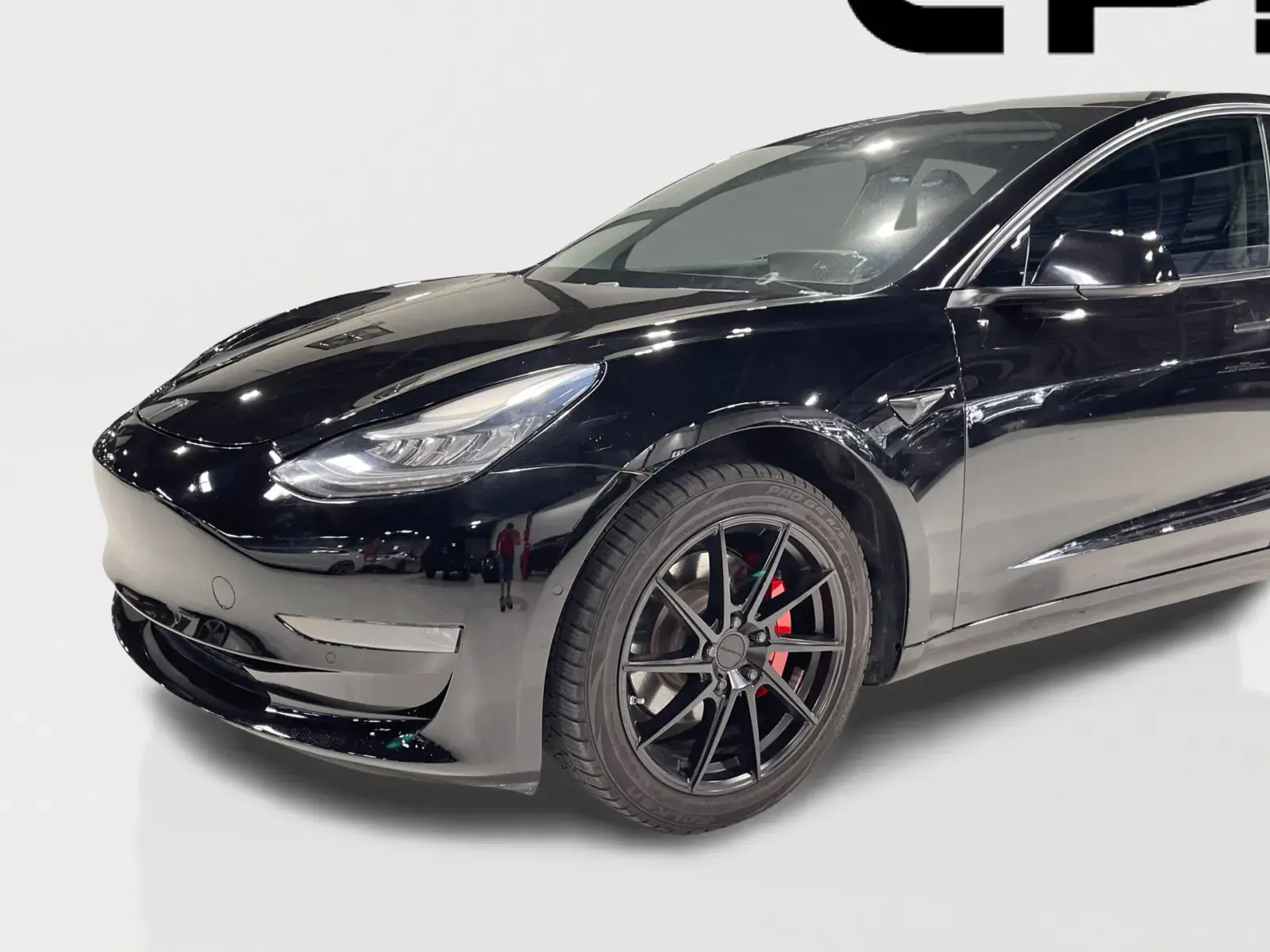 2020 Tesla Model 3 Standard Range Plus photo 5