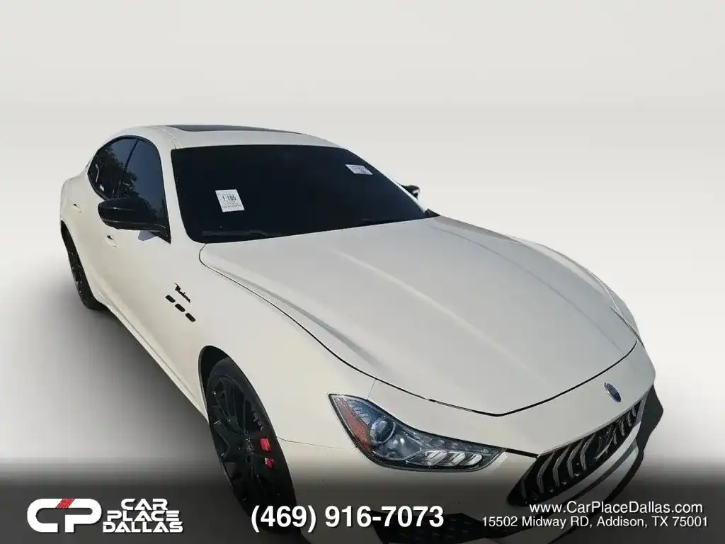 2023 Maserati Ghibli Modena's photo