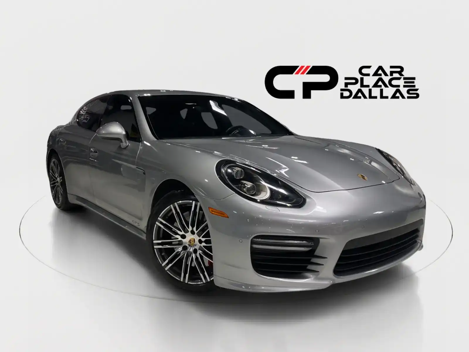 2015 Porsche Panamera GTS's photo