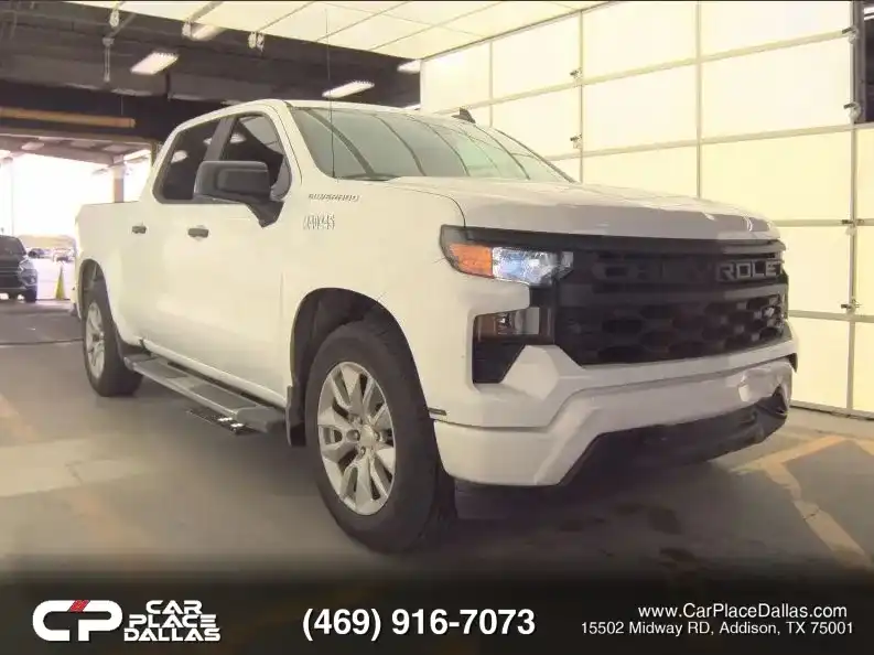 2023 Chevrolet Silverado 1500 Custom Crew Cab Short Box's photo