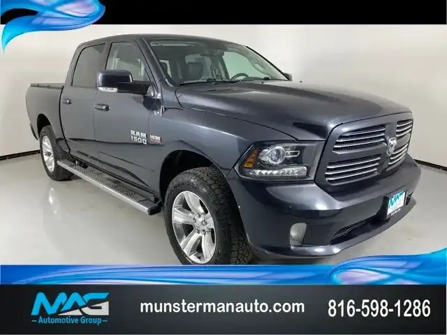 2016 RAM 1500 Sport 4x4 Crew Cab 5'7's photo