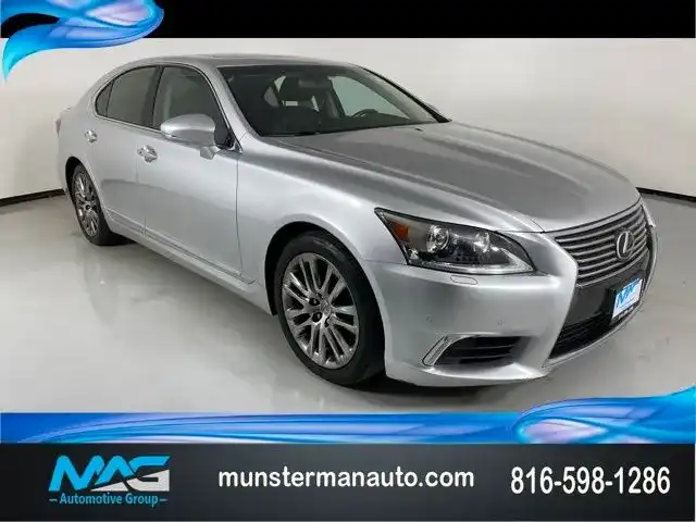 2016 Lexus LS 500 460's photo