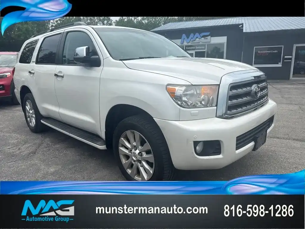 2014 Toyota Sequoia 5.7 Auto 4WD Platinum's photo