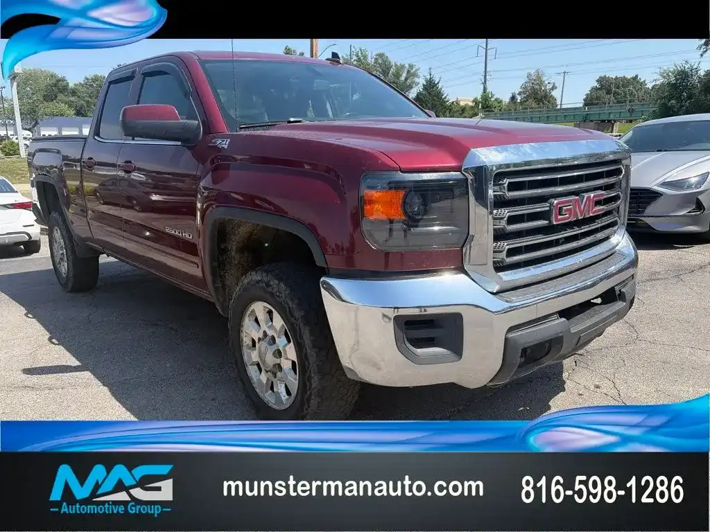 2015 GMC Sierra 4WD Double Cab Standard Box SLE's photo