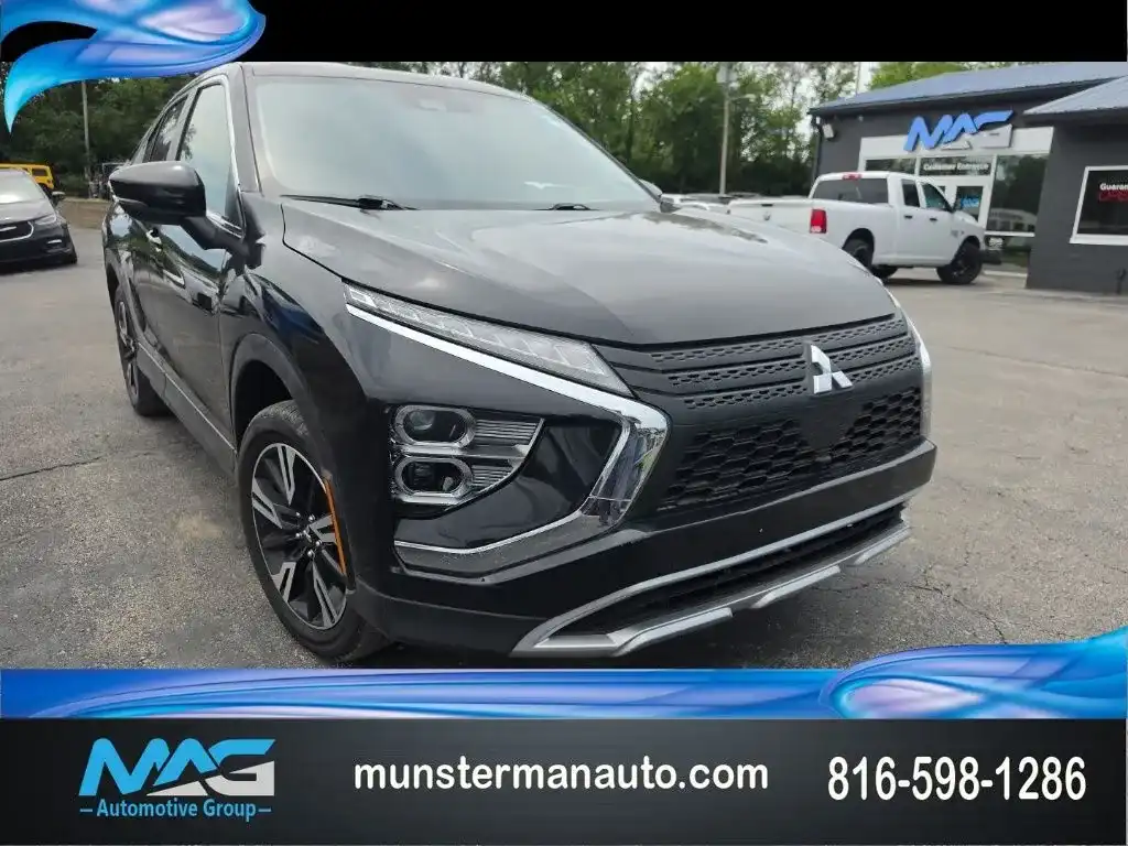 2024 Mitsubishi Eclipse Cross SE S-AWC's photo
