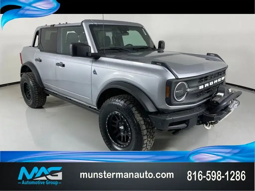 2022 Ford Bronco Black Diamond 4WD's photo