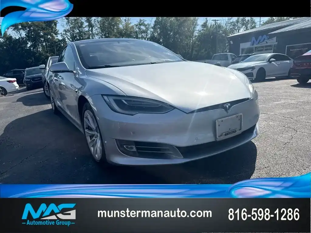 2017 Tesla Model S 90D's photo