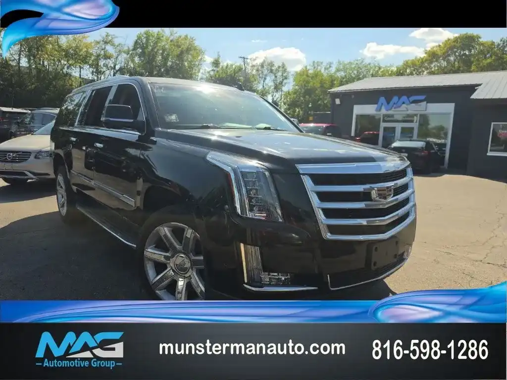 2020 Cadillac Escalade ESV Luxury AWD's photo