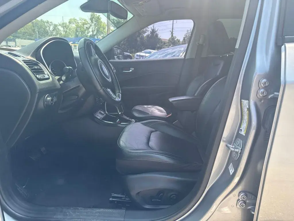 2019 Jeep Compass Limited photo 5