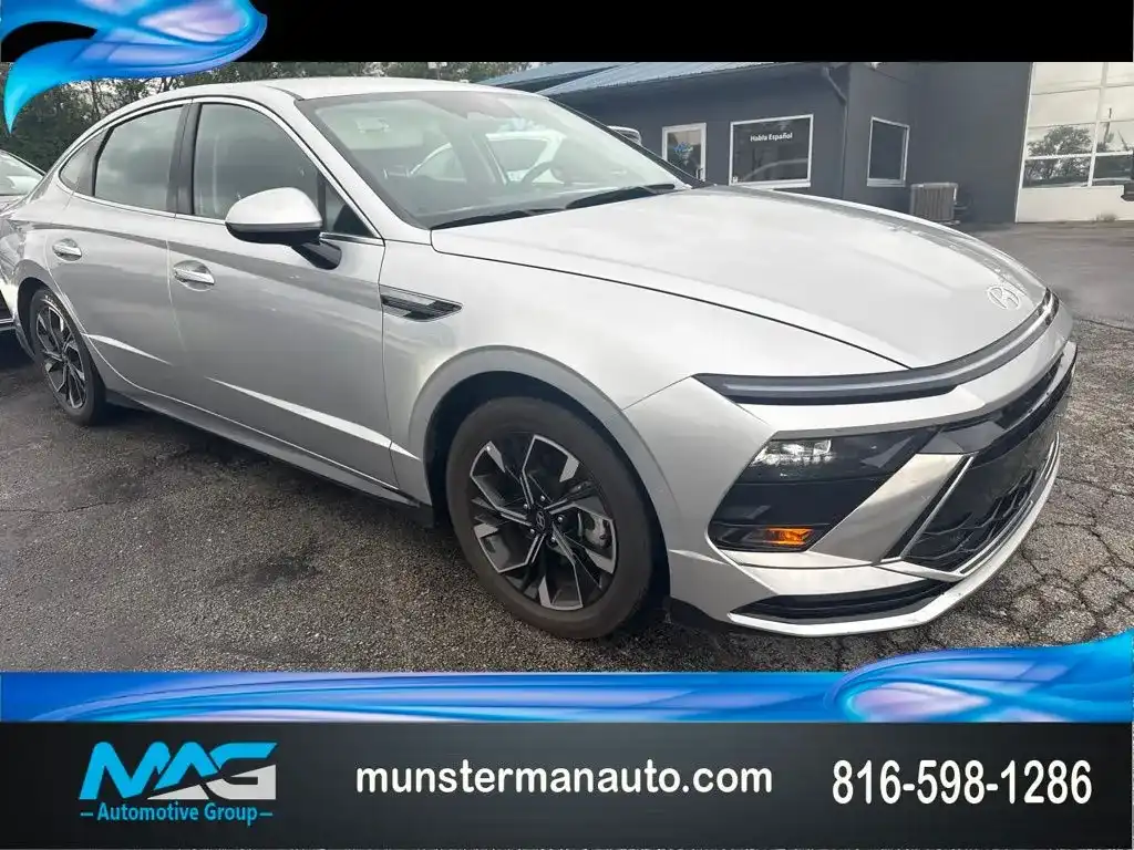 2025 Hyundai Sonata SEL's photo