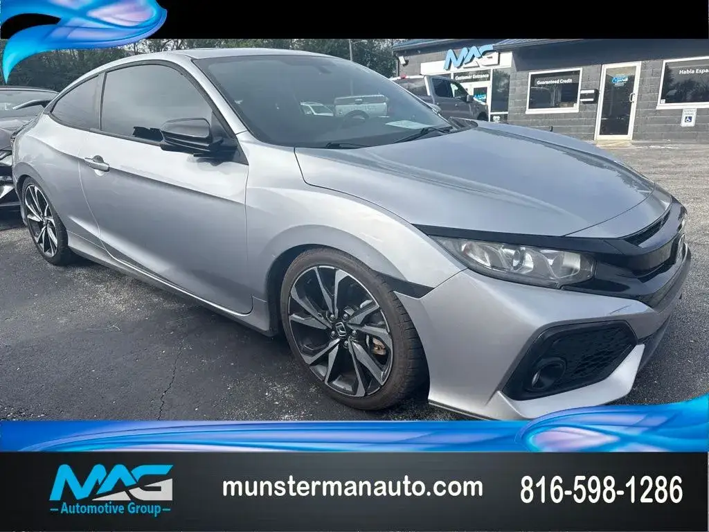 2017 Honda Civic Si photo 1