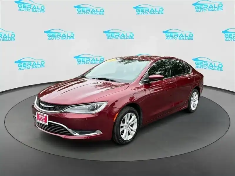 2016 Chrysler 200 Limited's photo
