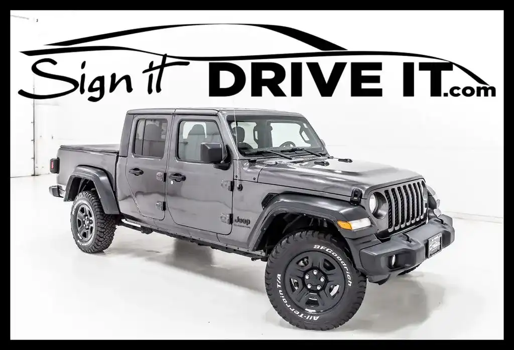 2022 Jeep Gladiator Sport's photo
