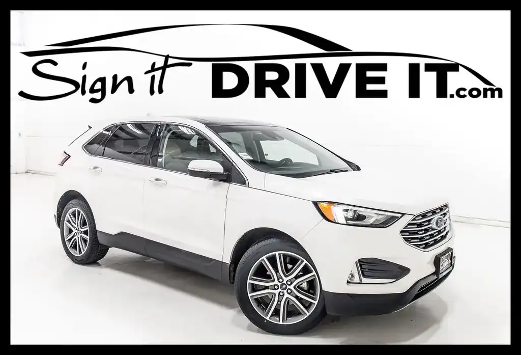 2019 Ford Edge Titanium's photo