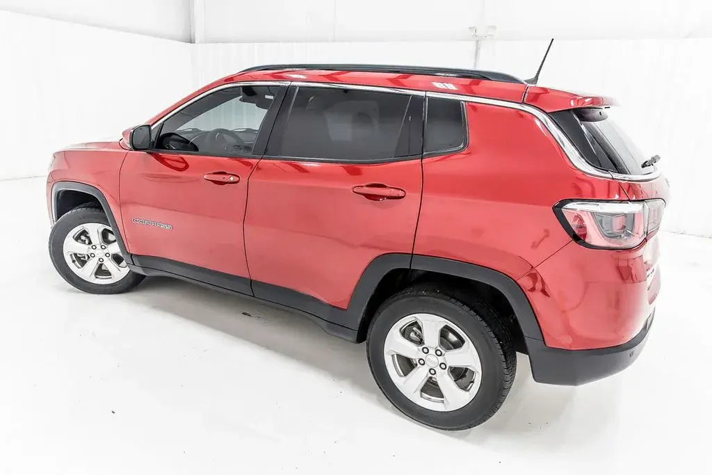 2018 Jeep Compass Latitude 4X4 photo 4