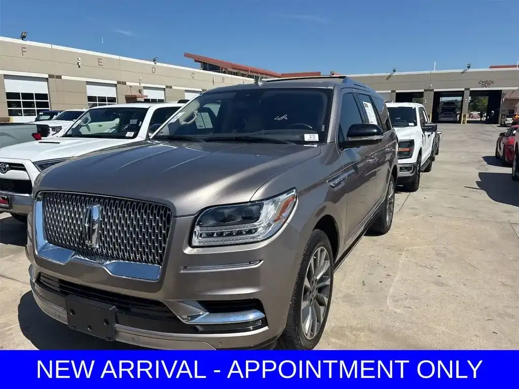 2020 Lincoln Navigator Reserve 4WD's photo