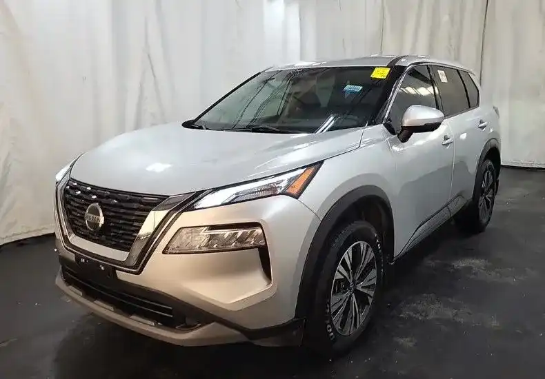 2021 Nissan Rogue SV FWD's photo