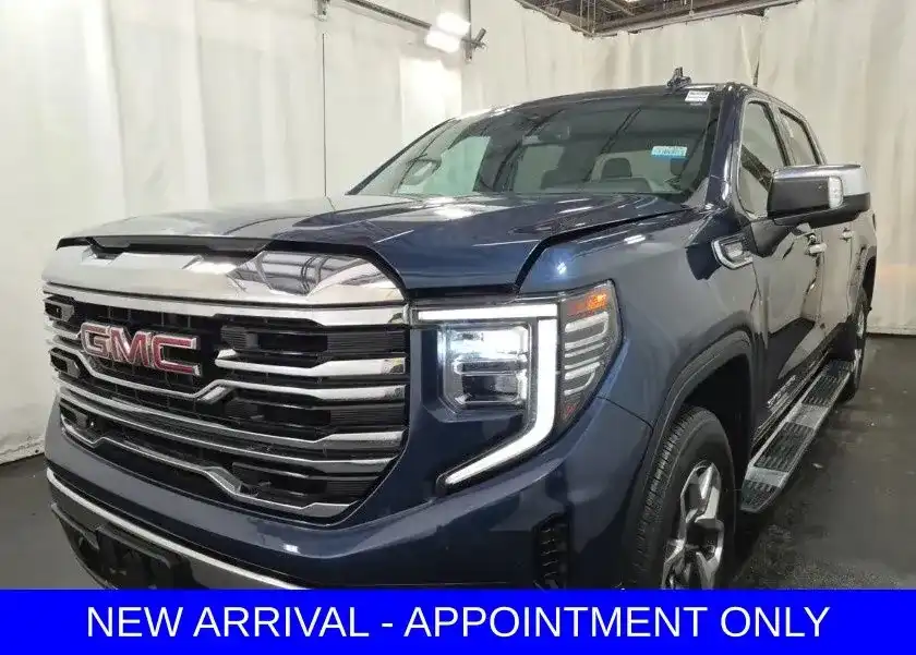 2023 GMC Sierra 2WD Crew Cab Short Box SLT's photo