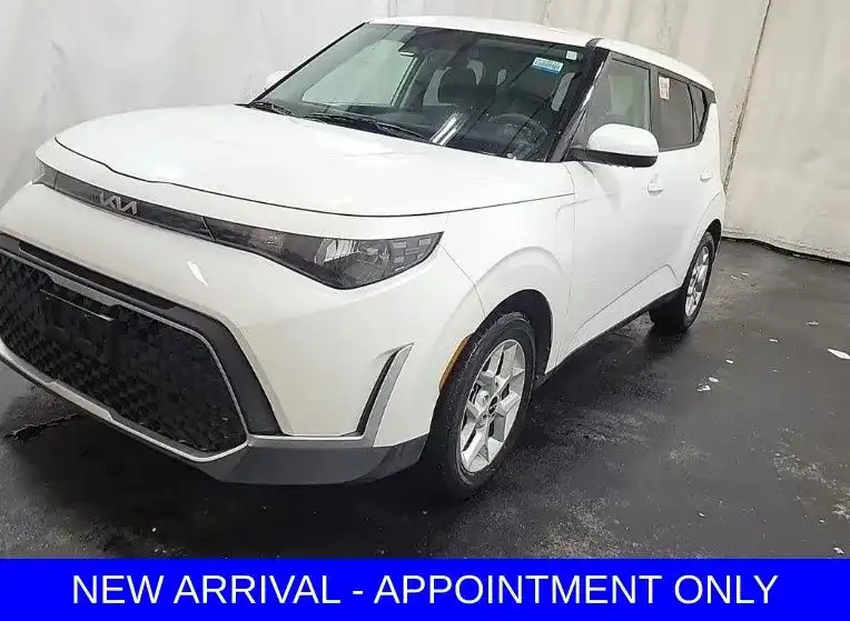 2024 Kia Soul 2.0L LX IVT's photo