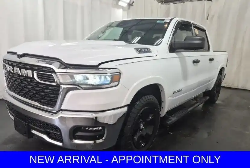 2025 RAM 1500 Big Horn/Lone Star Crew Cab 5'7's photo
