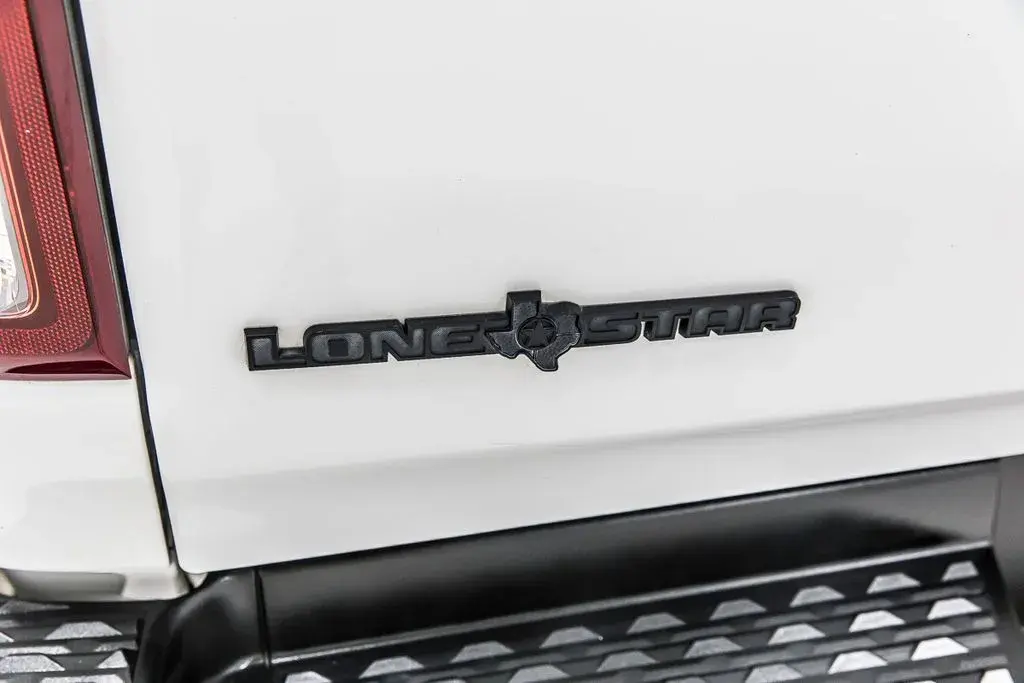 2022 RAM 1500 Big Horn/Lone Star Quad Cab 6'4 photo 5
