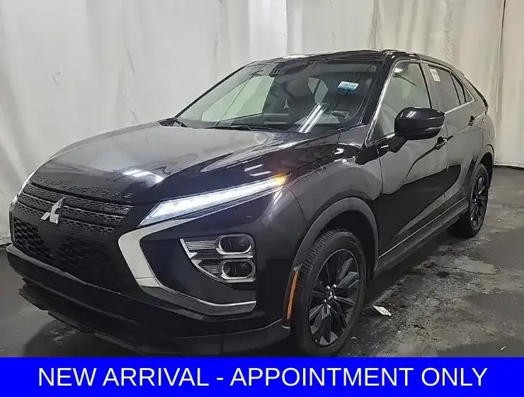 2024 Mitsubishi Eclipse Cross LE S-AWC's photo