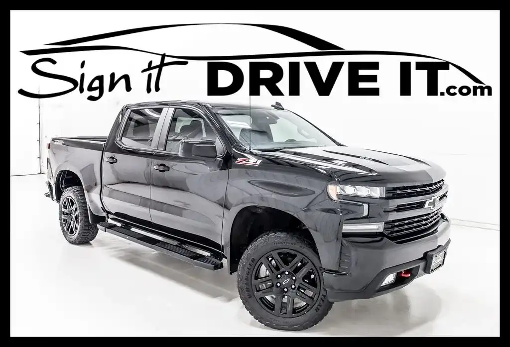 2022 Chevrolet Silverado 1500 LT Trail Boss 4WD Crew Cab Short Box's photo