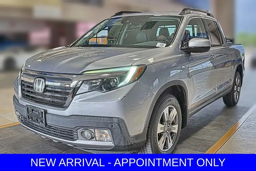2017 Honda Ridgeline RTL AWD E photo 1