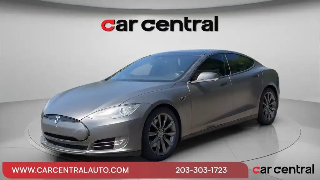 2015 Tesla Model S 85D's photo