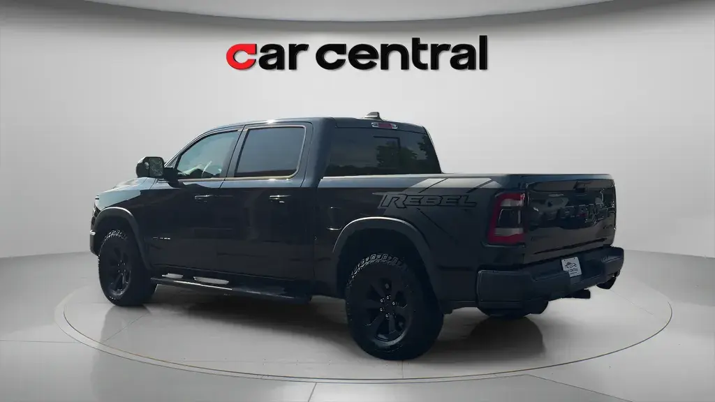 2020 RAM 1500 Rebel Crew Cab 4x4 5'7" Box photo 3