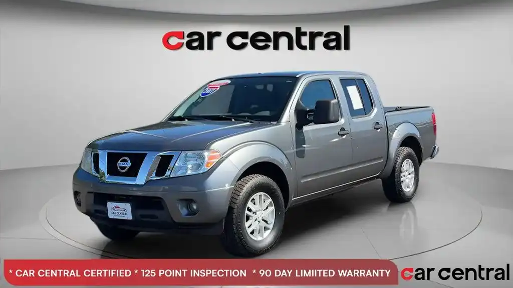 2017 Nissan Frontier 4.0 SV Crew Cab 4WD Auto SWB's photo