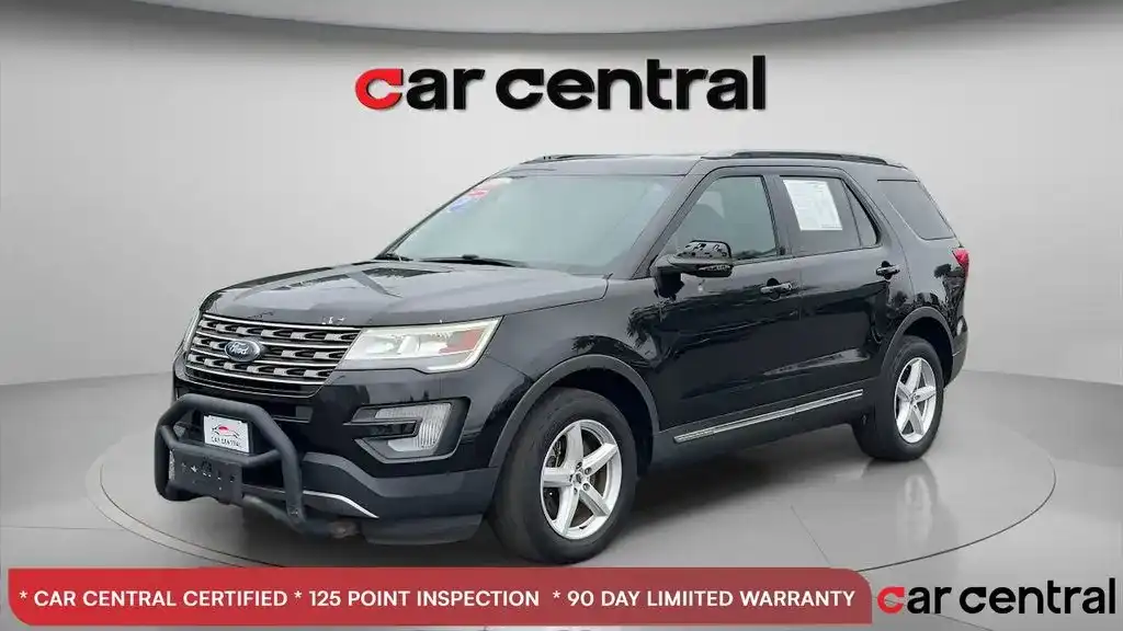 2017 Ford Explorer XLT 4WD's photo