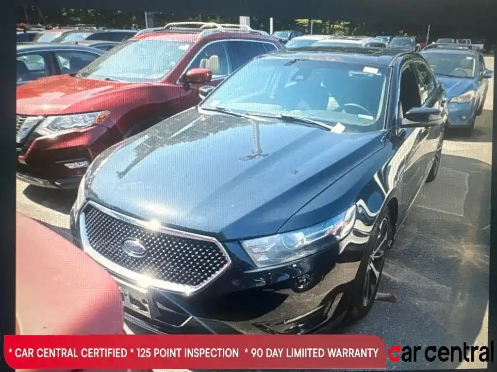 2016 Ford Taurus SHO AWD's photo