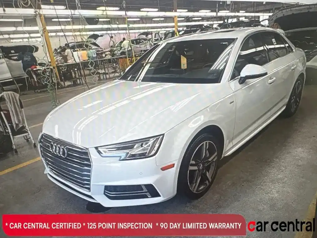 2017 Audi A4 2.0T quattro S tronic Premium Plus's photo