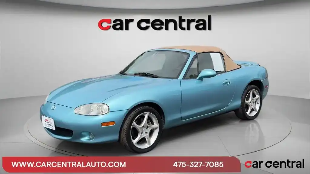 2001 Mazda MX-5 Miata Base's photo