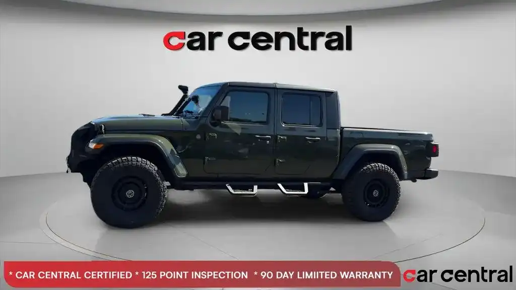 2022 Jeep Gladiator Altitude 4WD's photo