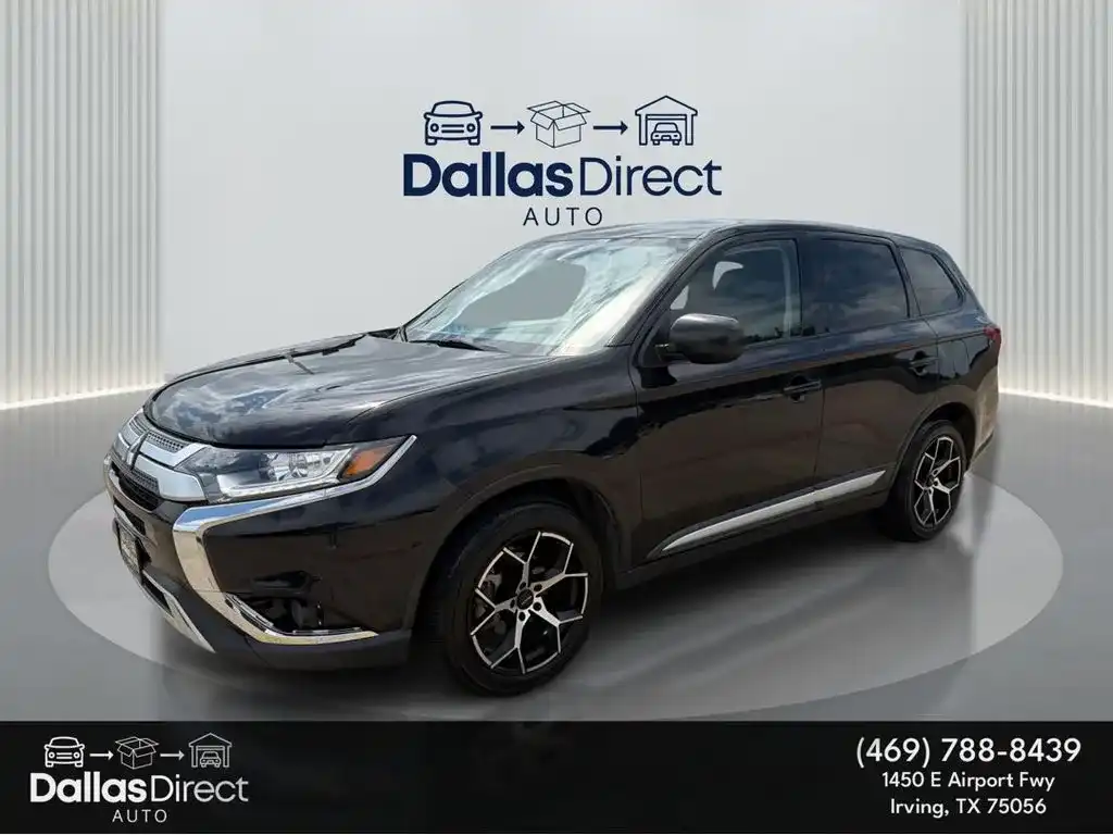 2020 Mitsubishi Outlander ES FWD's photo