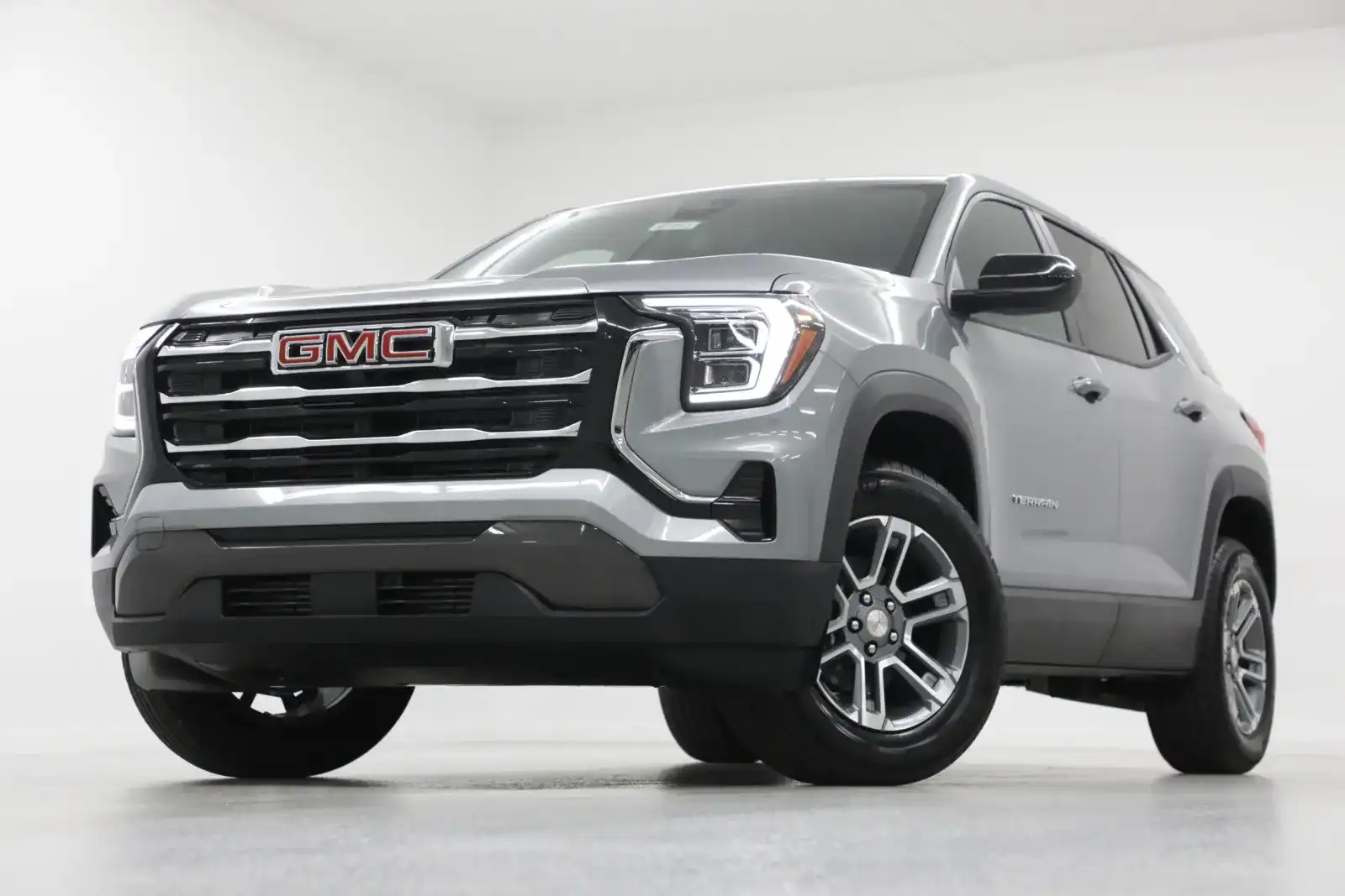 2027 GMC Terrain Elevation FWD's photo