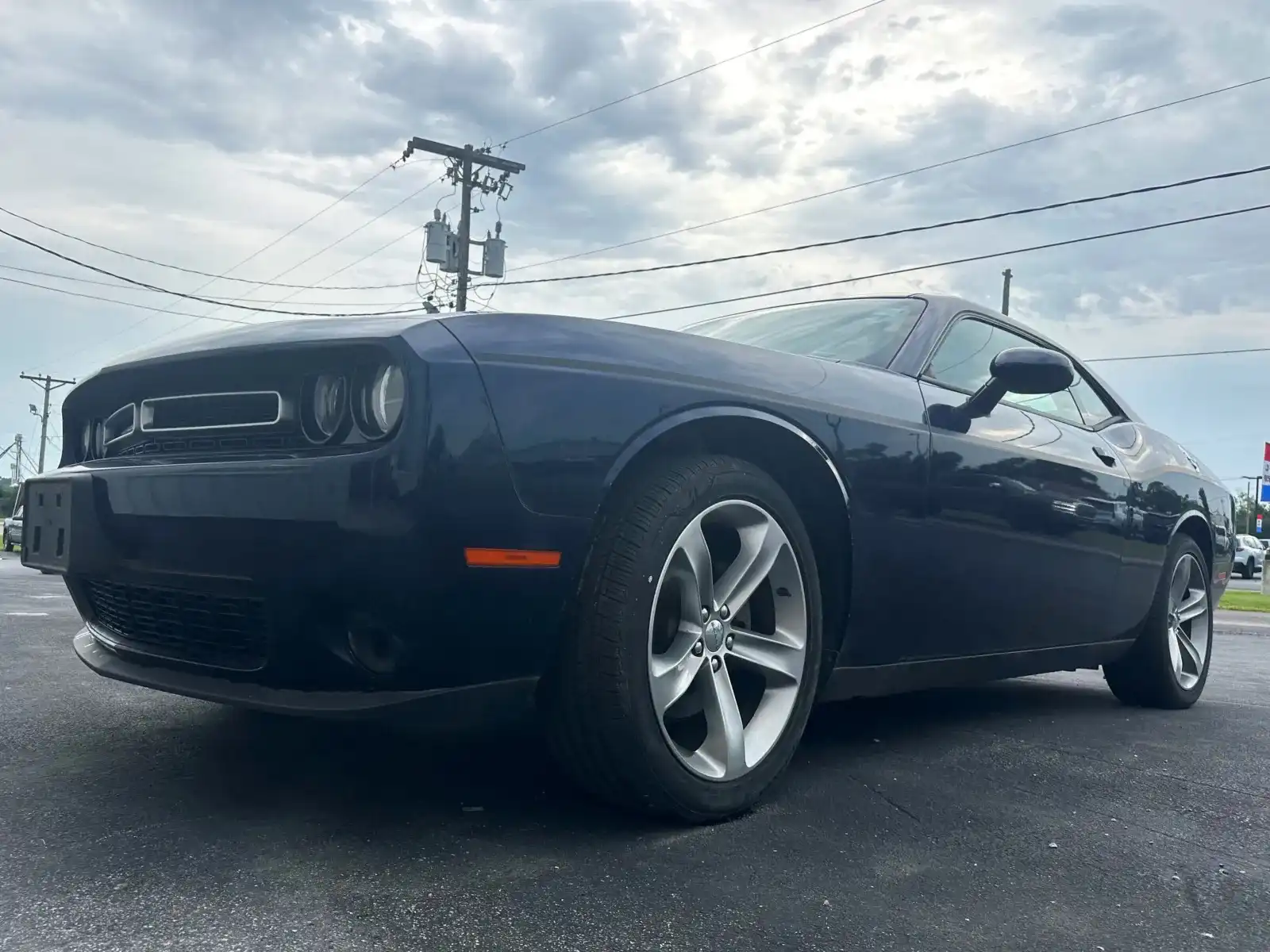 2015 Dodge Challenger SXT's photo