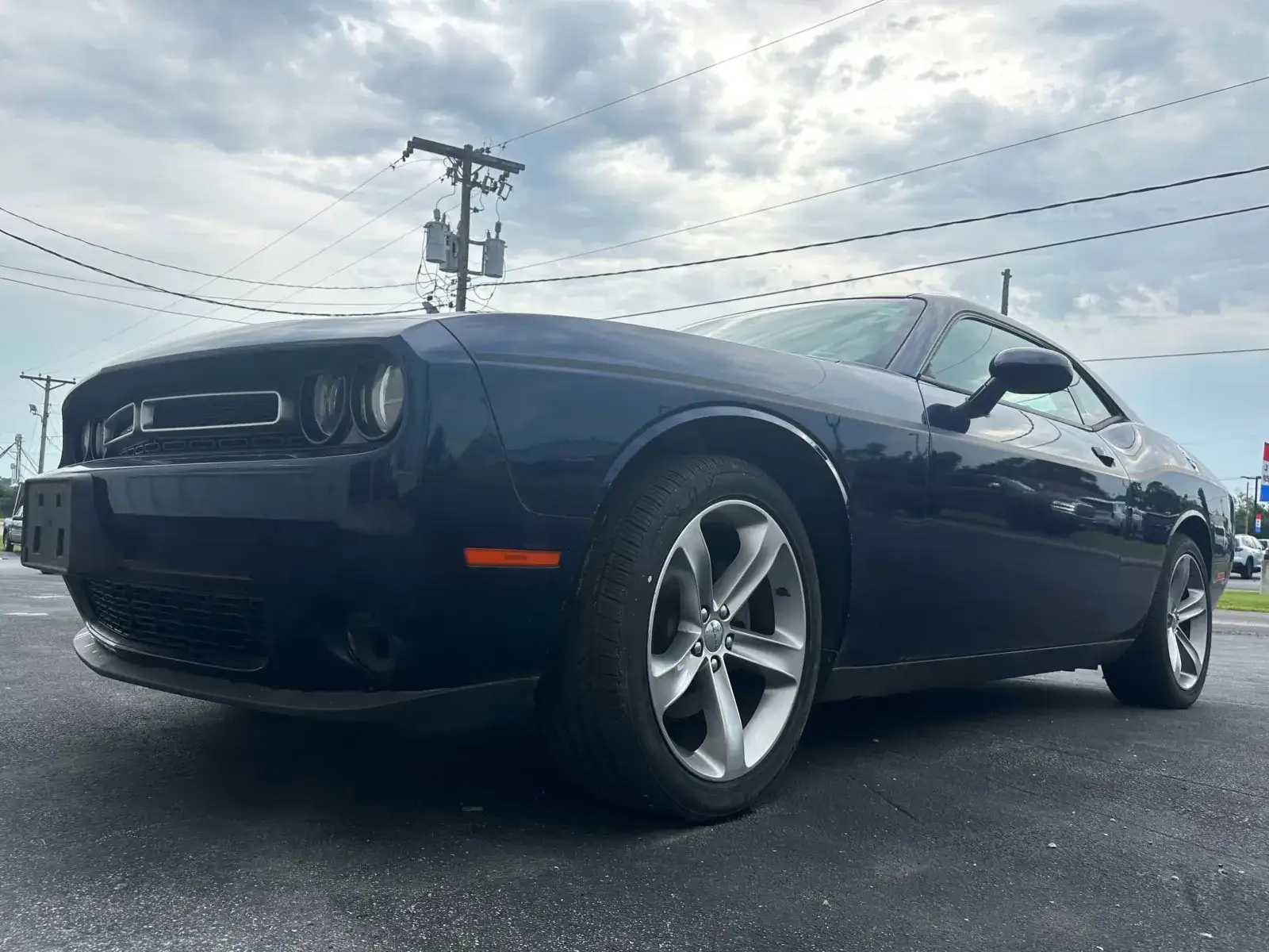 2015 Dodge Challenger SXT's photo