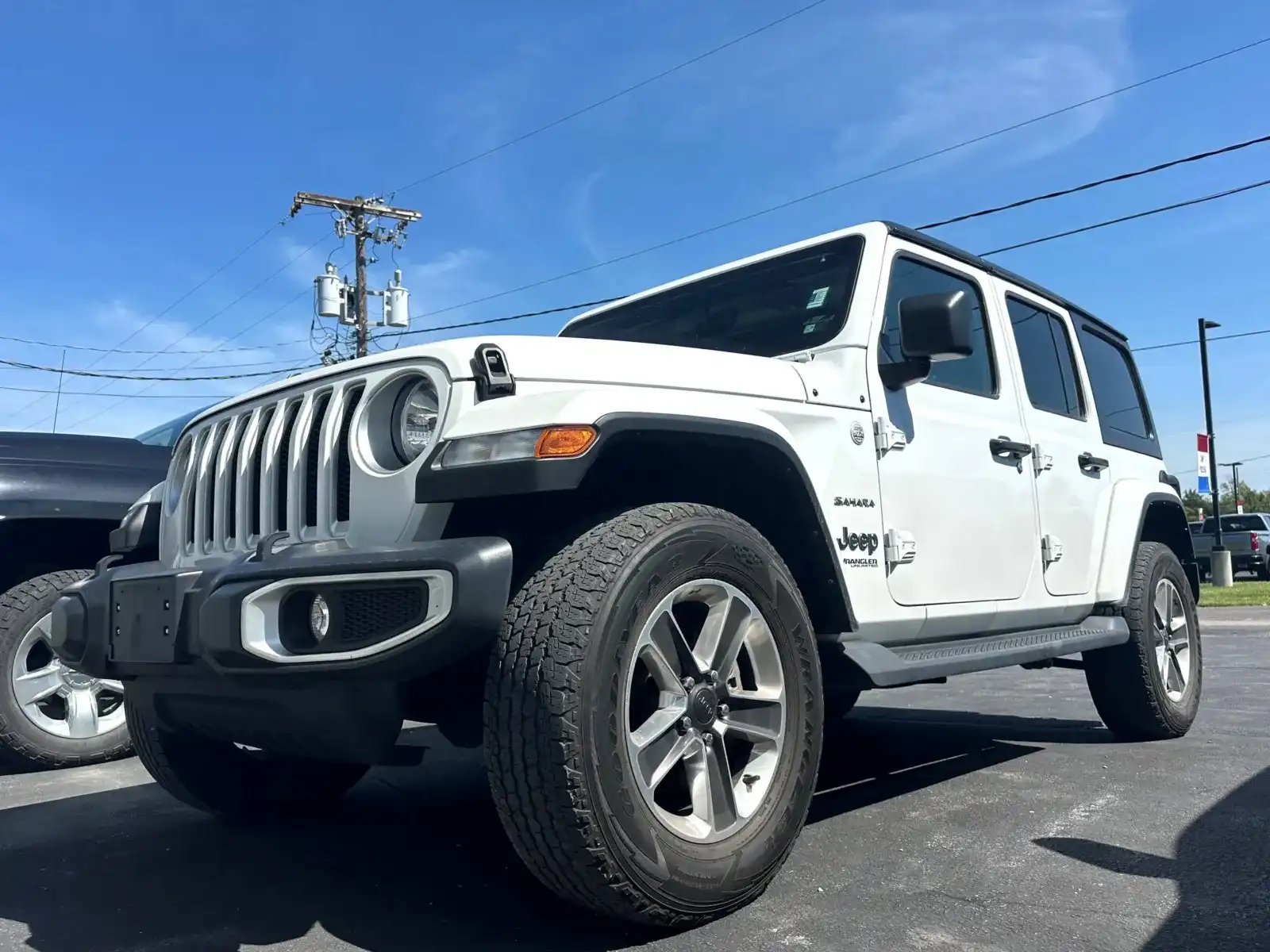 2022 Jeep Wrangler Sahara's photo