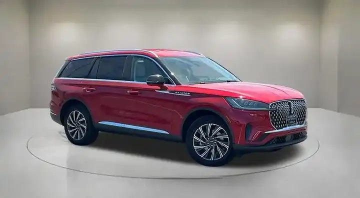 2026 Lincoln Aviator Premiere AWD's photo