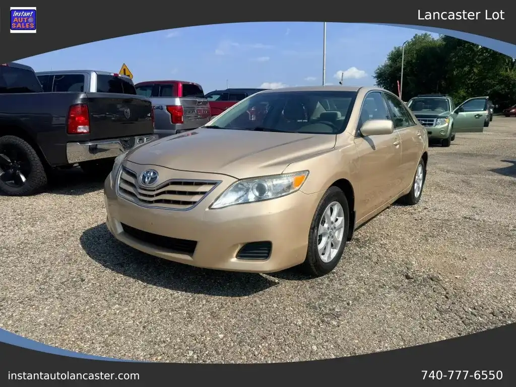 2011 Toyota Camry 2.5 Auto LE's photo