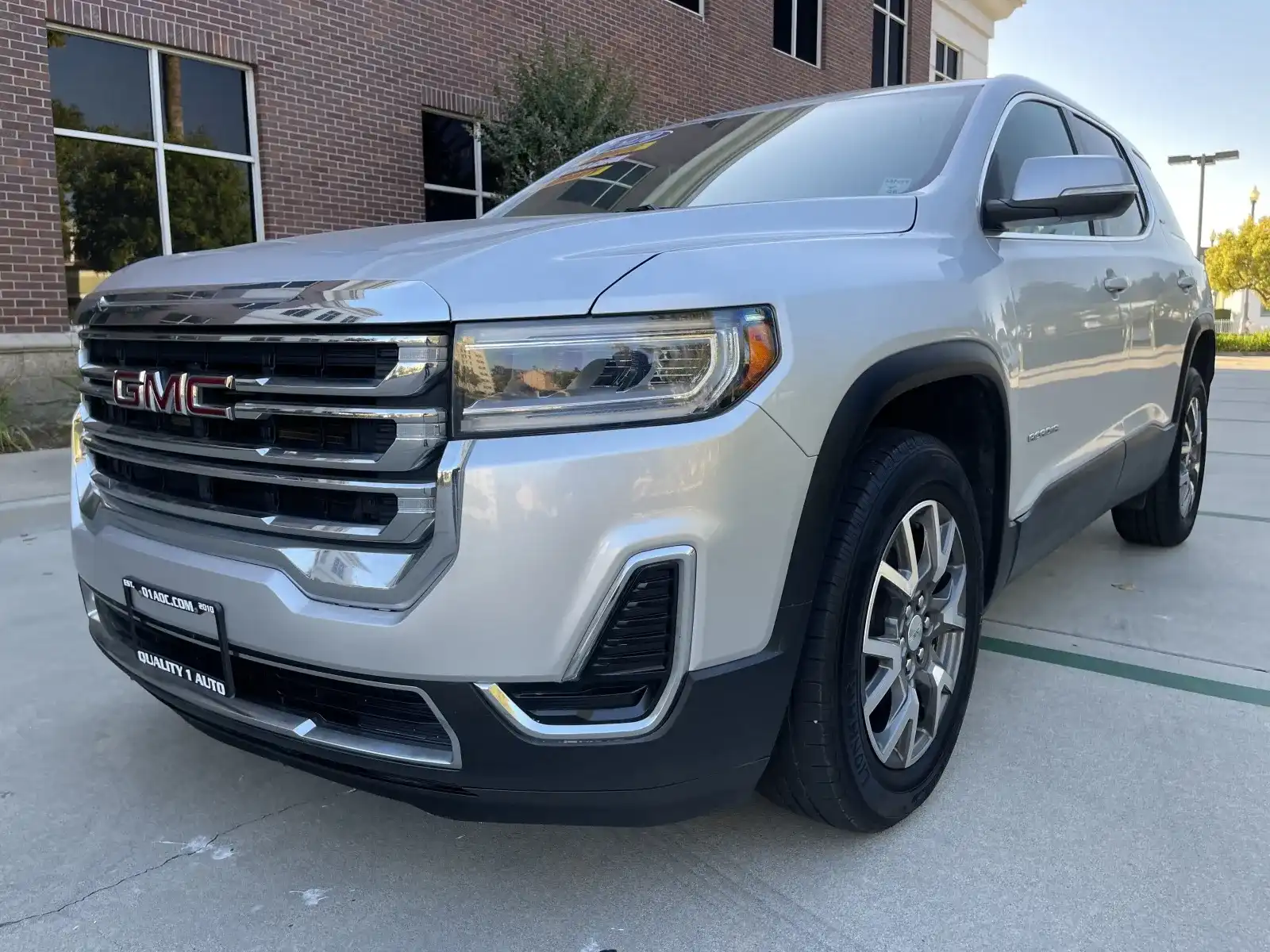 2020 GMC Acadia SLE FWD's photo