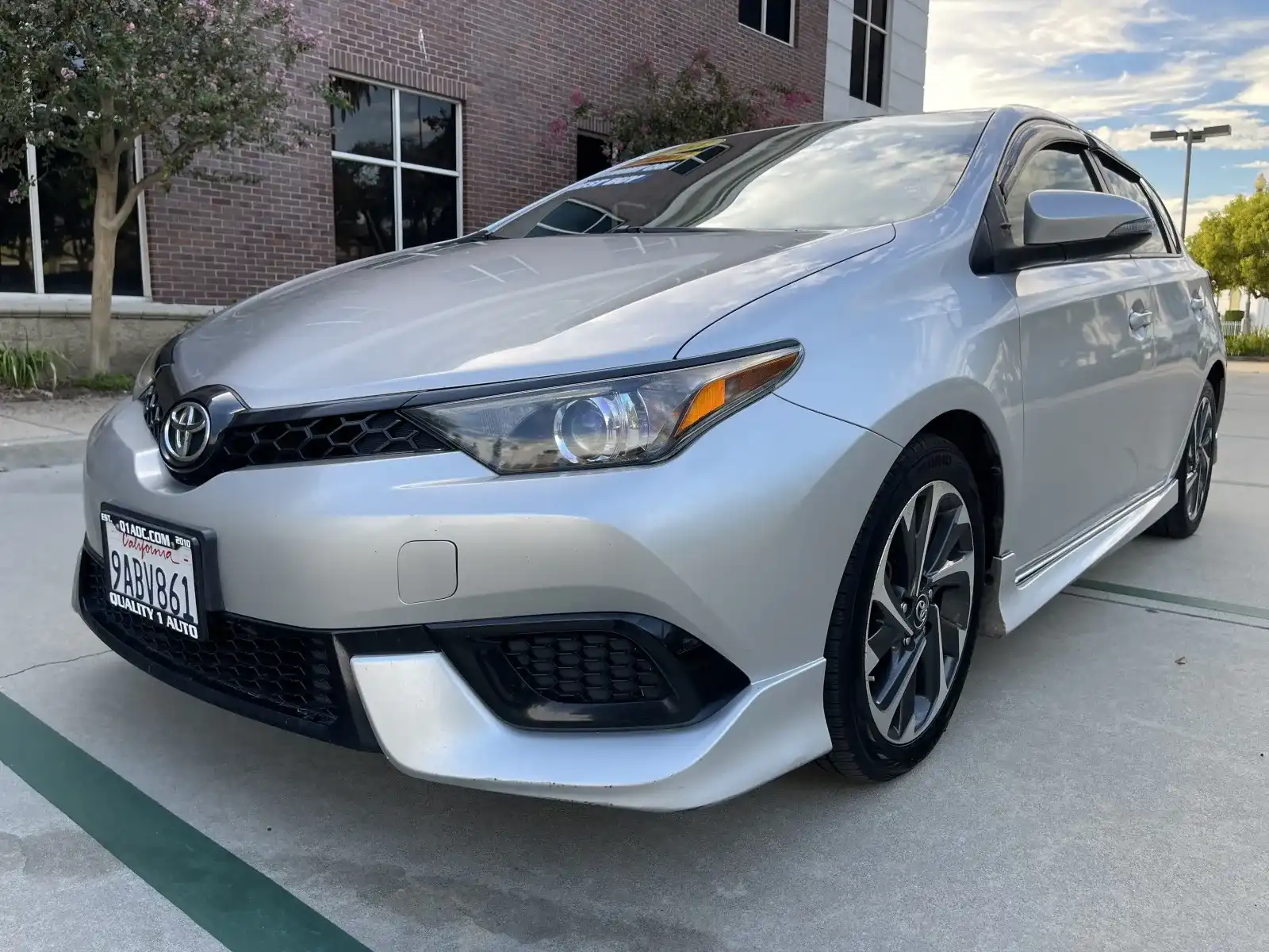 2018 Toyota Corolla iM CVT's photo