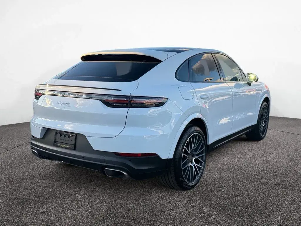 2021 Porsche Cayenne Base photo 5